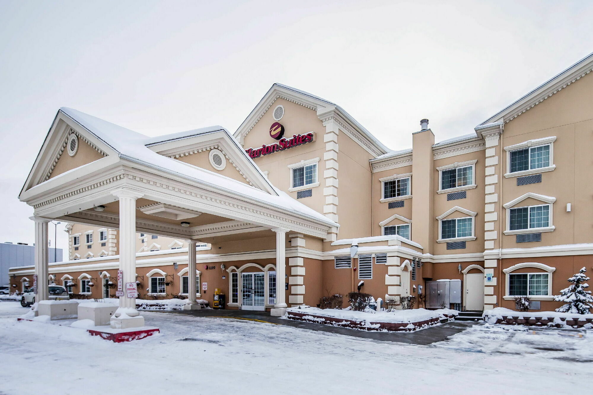 Clarion Suites Anchorage Downtown Экстерьер фото